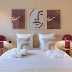Elegant Bright And Air-Conditioned 2 Bedroom Apartment In Bastille