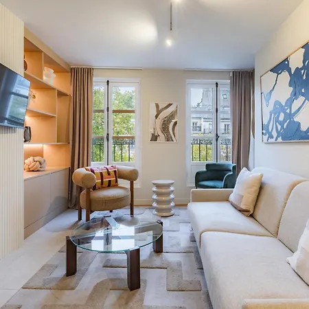 Apartment Elegant Bright And Air-conditioned 2 Bedroom In Bastille