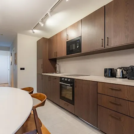 Apartment Elegant Bright And Air-conditioned 2 Bedroom In Bastille *